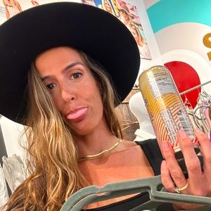 Meet your Posher, Erin